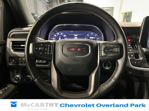 Used 2023 GMC Yukon XL AT4 w/ Technology Package AWD/4WD image 12