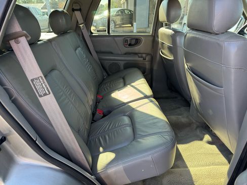 Used 2001 Oldsmobile Bravada AWD image 22