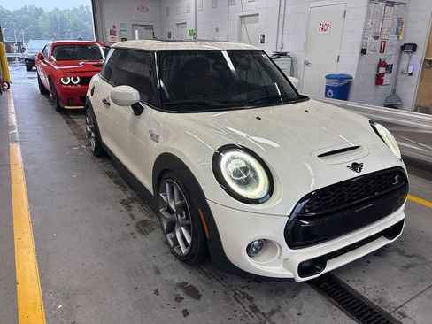 Used 2020 MINI Cooper S FWD image 2