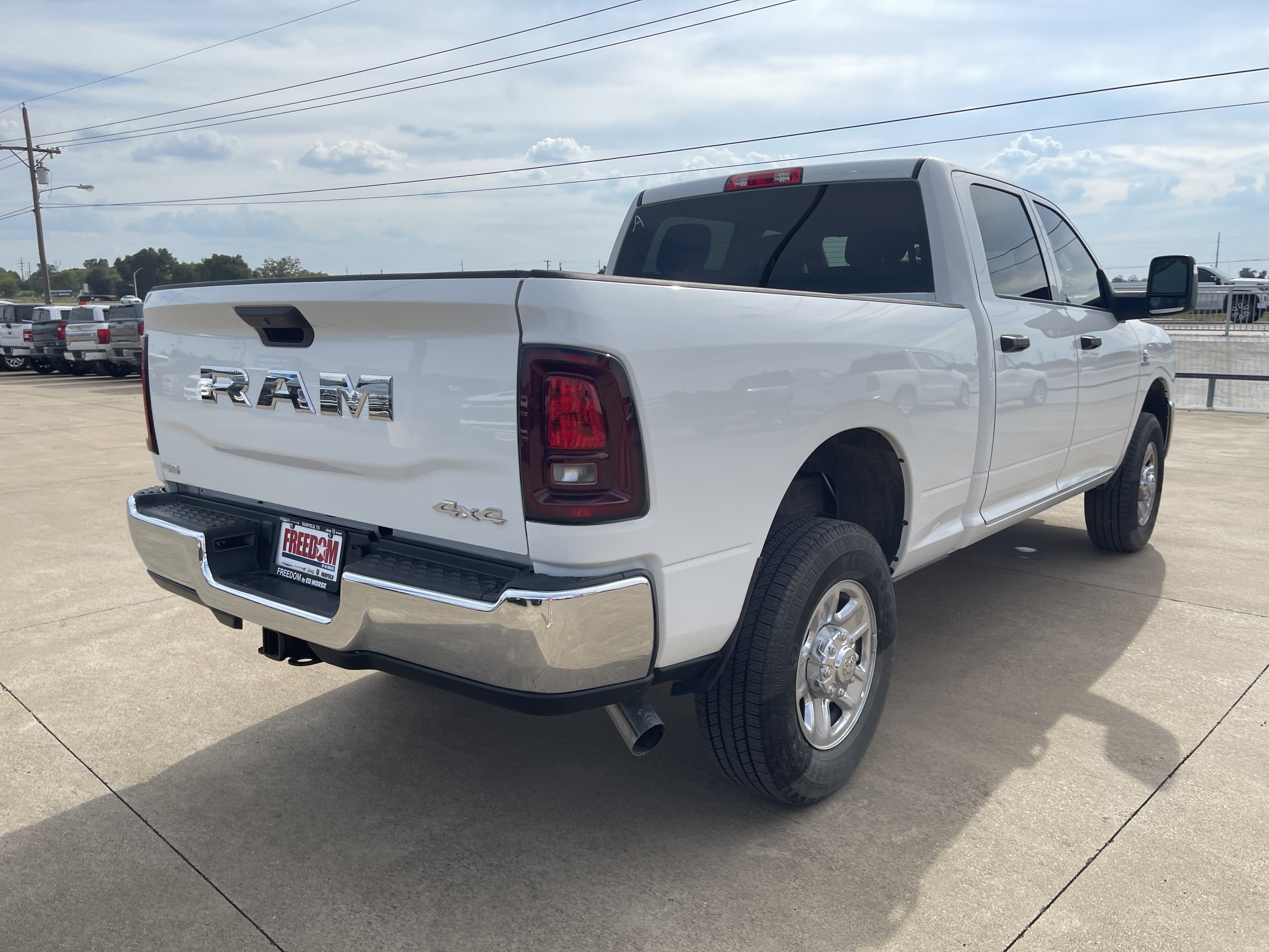 Used 2026 RAM 2500 Tradesman w/ Chrome Appearance Group AWD/4WD image 4