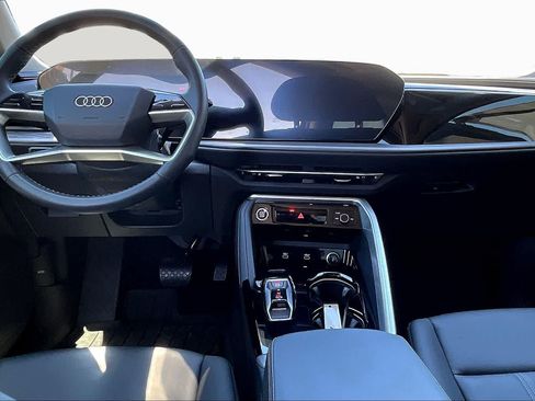 Used 2025 Audi Q5 Premium AWD/4WD image 15