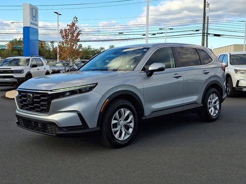 Certified 2025 Honda CR-V LX image 3