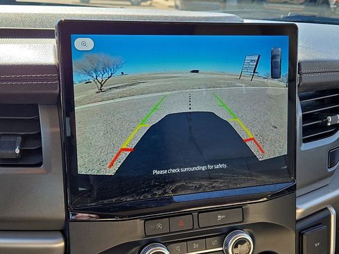 Used 2024 Ford Expedition Max XLT image 26