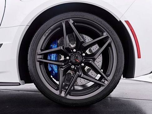 Used 2019 Chevrolet Corvette ZR1 RWD image 46