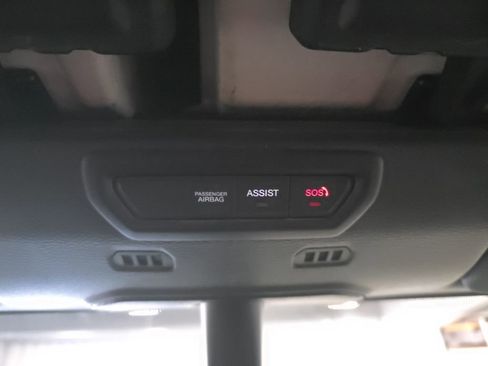 Used 2021 Jeep Wrangler Unlimited Sahara w/ Uconnect 4C Nav & Sound Group image 25