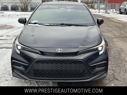 Used 2024 Toyota Corolla SE image 8