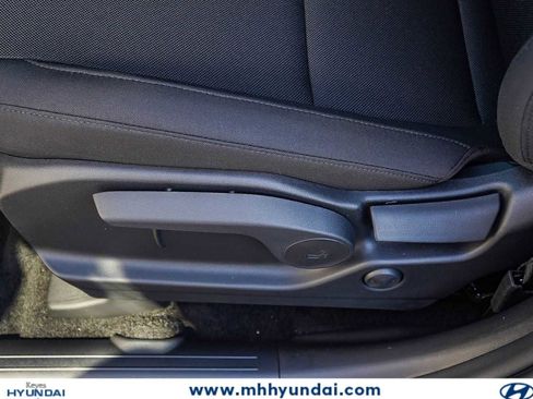 New 2026 Hyundai Santa Fe SE FWD image 23