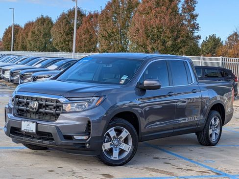 Certified 2024 Honda Ridgeline RTL image 2