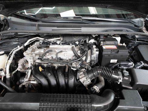 Used 2021 Toyota Corolla LE FWD image 30