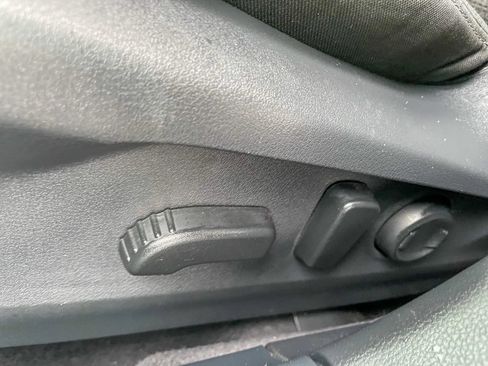 Used 2025 Subaru Outback Premium AWD/4WD image 35