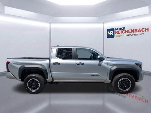 Used 2024 Toyota Tacoma TRD Off-Road AWD/4WD image 3