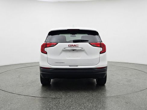 Used 2024 GMC Terrain SLE image 7