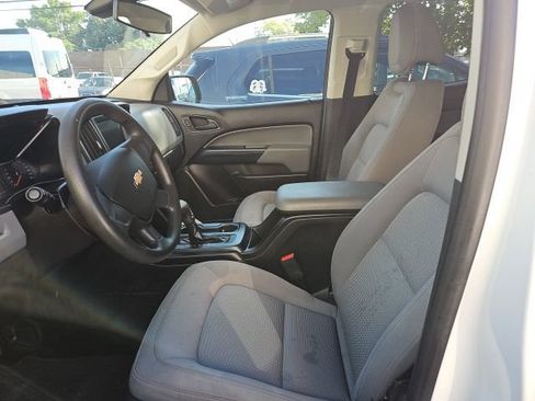 Used 2018 Chevrolet Colorado W/T RWD image 9