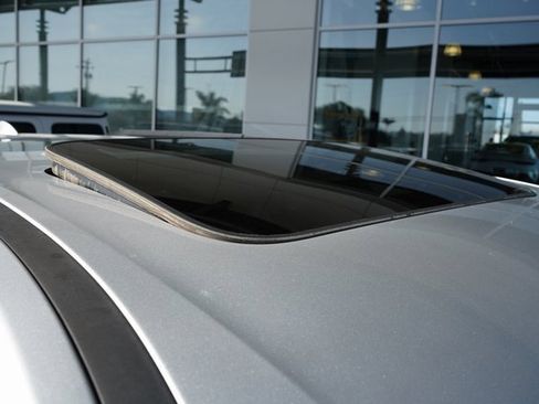 Used 2020 Chevrolet Traverse Premier w/ Redline Edition image 12