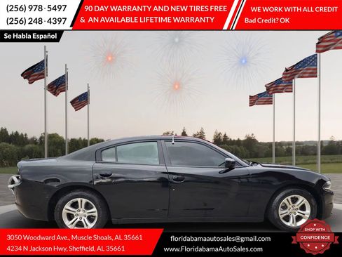 Used 2021 Dodge Charger SXT w/ Leather Interior Group image 7
