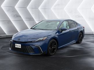 Used 2025 Toyota Camry SE FWD video 1
