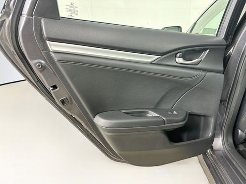 Used 2018 Honda Civic EX-L image 26