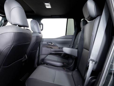 Used 2026 Lexus GX 550 w/ Accessory Package (2T) image 19