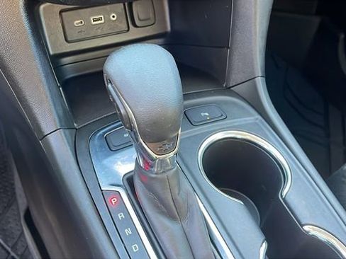 Used 2022 Chevrolet Equinox LT image 17