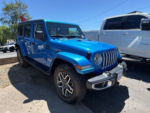 Used 2021 Jeep Wrangler Unlimited Sahara AWD/4WD image 2