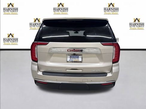 Used 2021 GMC Yukon XL SLT AWD/4WD image 4