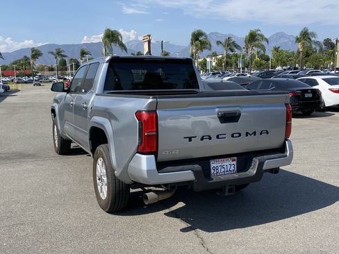 Certified 2024 Toyota Tacoma SR5 AWD/4WD image 4