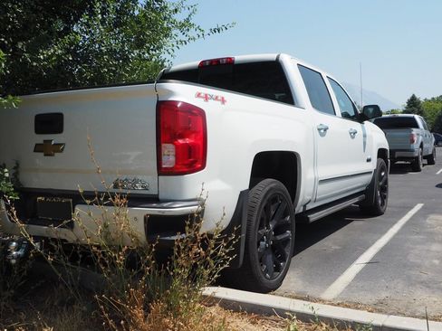 Used 2017 Chevrolet Silverado 1500 High Country AWD/4WD image 3