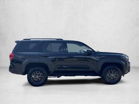 Certified 2025 Toyota 4Runner SR5 AWD/4WD image 4