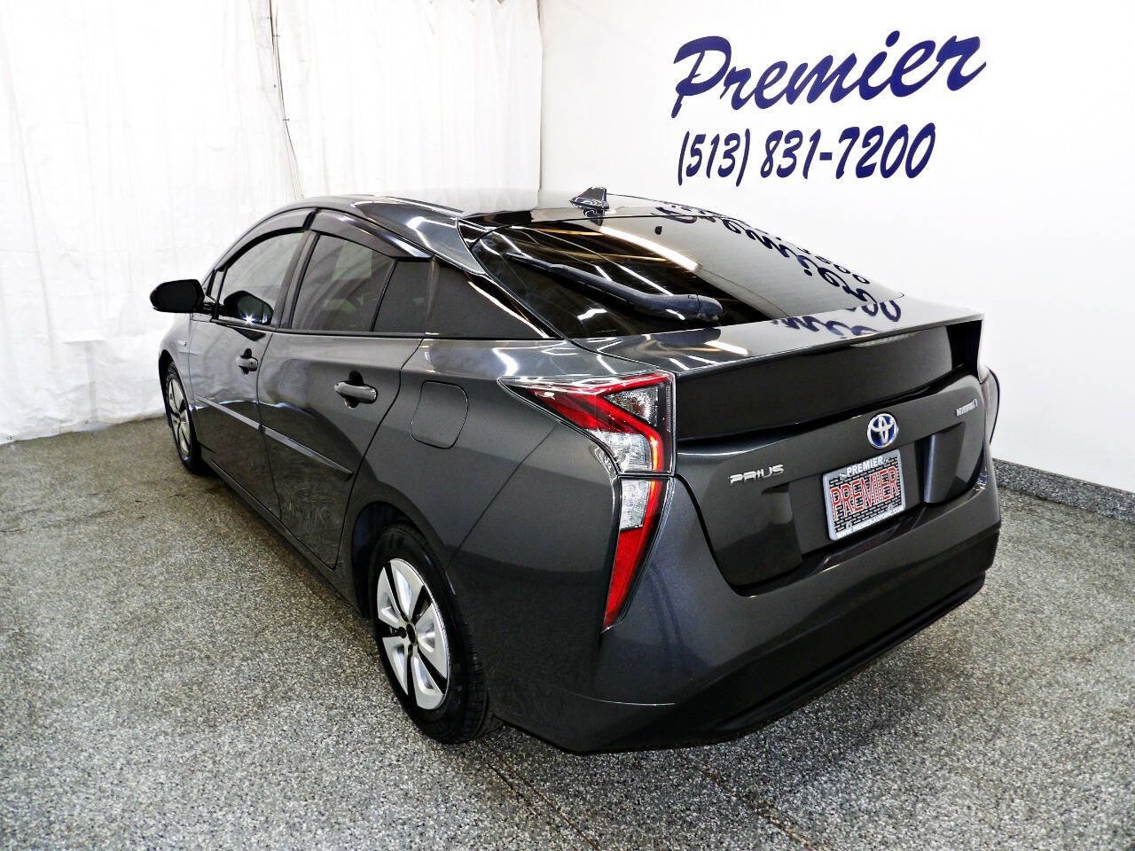 Used 2016 Toyota Prius Three FWD image 4