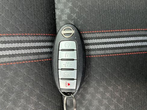 Used 2023 Nissan Altima 2.5 SR FWD image 27