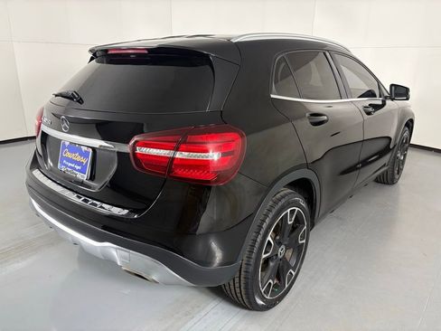 Used 2018 Mercedes-Benz GLA 250 image 8