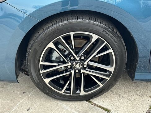 Used 2026 Toyota Camry XLE image 12