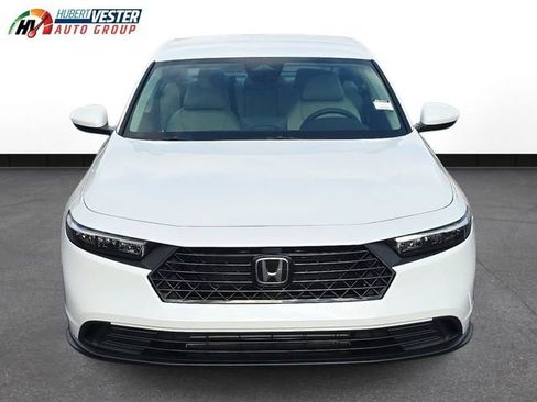 New 2025 Honda Accord LX image 3