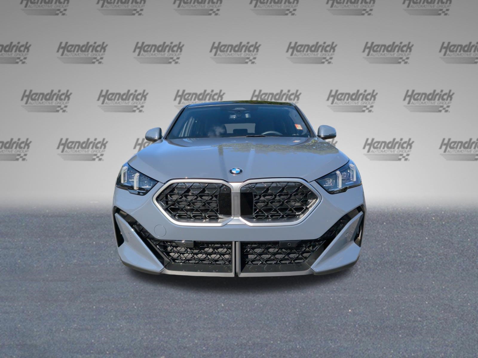 Used 2025 BMW X2 xDrive28i AWD/4WD image 5