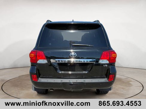 Used 2015 Toyota Land Cruiser AWD/4WD image 4