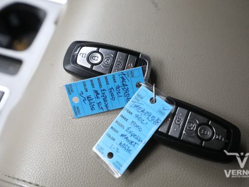 Used 2021 Ford Expedition Max XLT AWD/4WD image 10