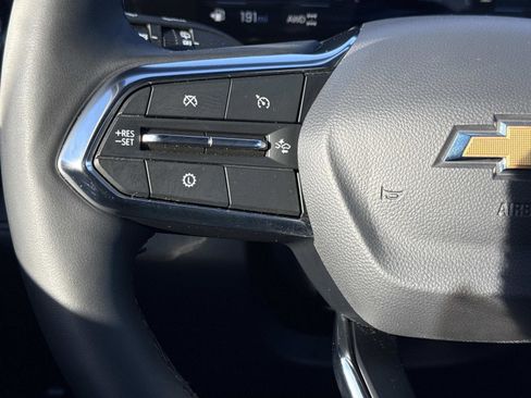 Used 2025 Chevrolet Equinox LT image 8