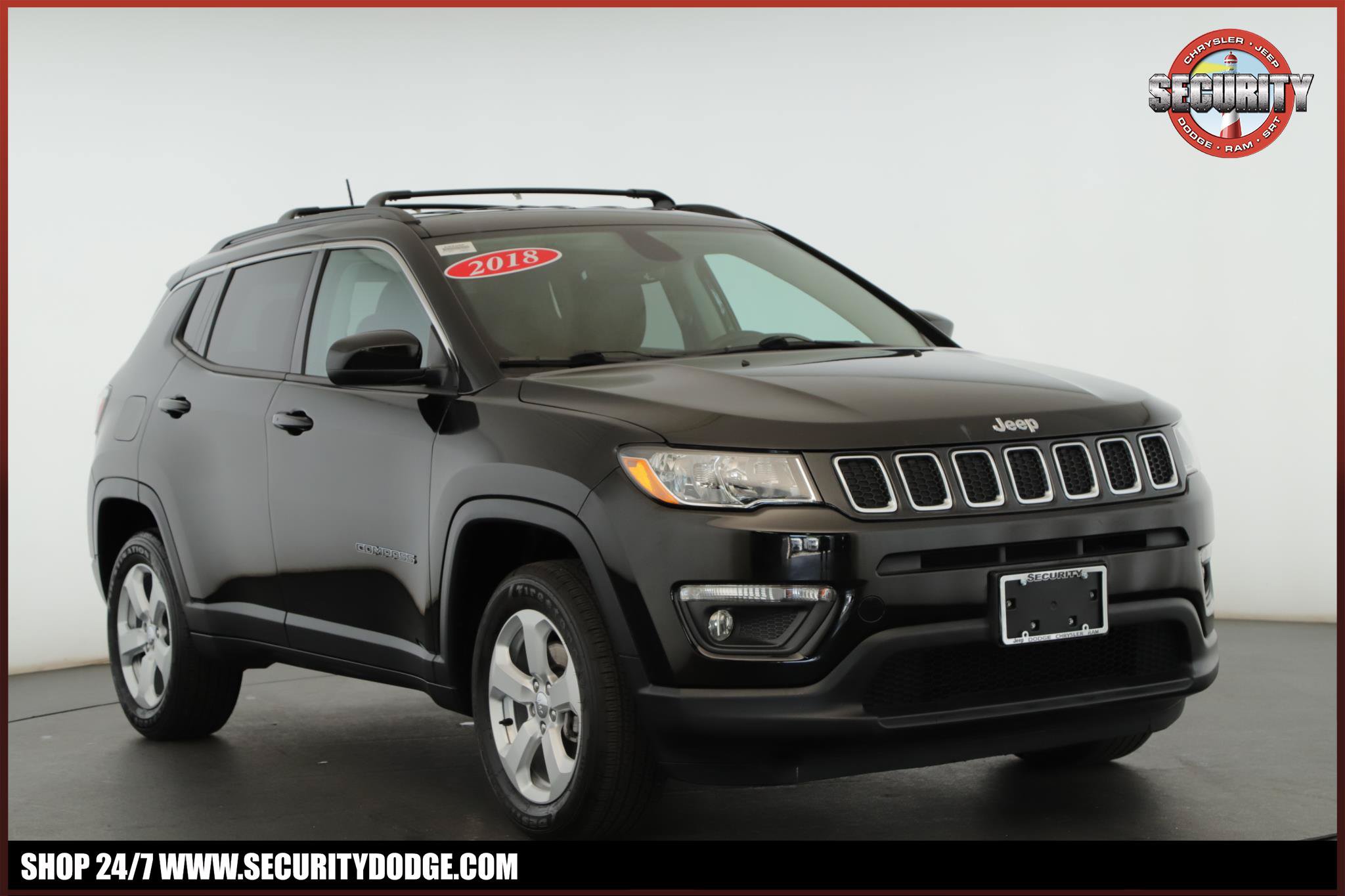 Used 2018 Jeep Compass Latitude w/ Cold Weather Group AWD/4WD image 1