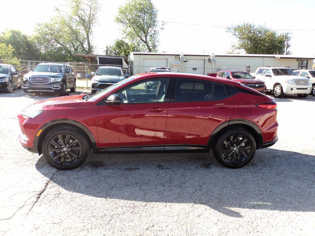 Used 2026 Buick Envista Sport Touring w/ Convenience I Package FWD image 2