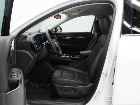 Used 2024 Buick Envision Preferred AWD/4WD image 7