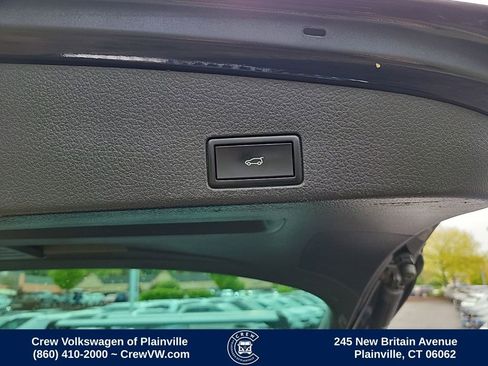 Used 2017 Volkswagen Touareg Wolfsburg Edition AWD/4WD image 53