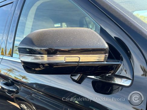 Used 2023 Lincoln Navigator Reserve image 11