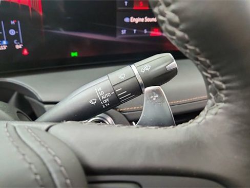 Used 2025 Cadillac CT5 V w/ Technology Package image 43