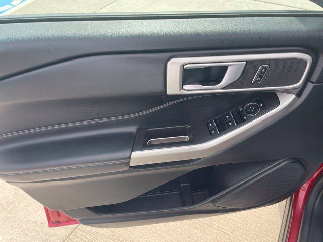 Certified 2023 Ford Explorer XLT AWD/4WD image 10