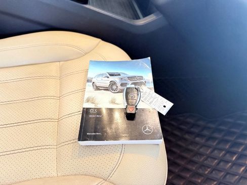 Used 2017 Mercedes-Benz GLS 450 4MATIC image 61
