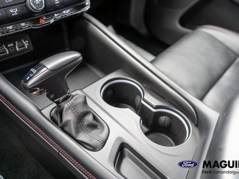 Used 2024 Dodge Durango GT AWD/4WD image 32