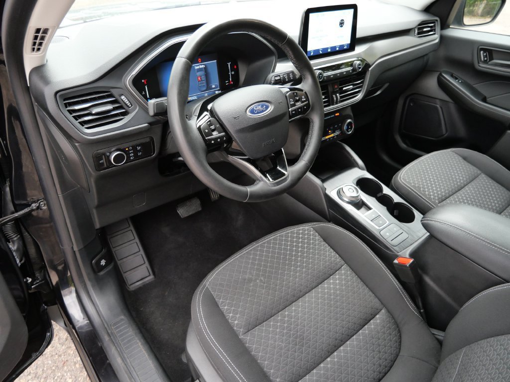 Certified 2023 Ford Escape Active AWD/4WD image 3