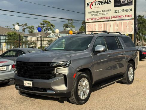 Used 2021 Chevrolet Suburban Premier w/ Premium Package RWD image 6