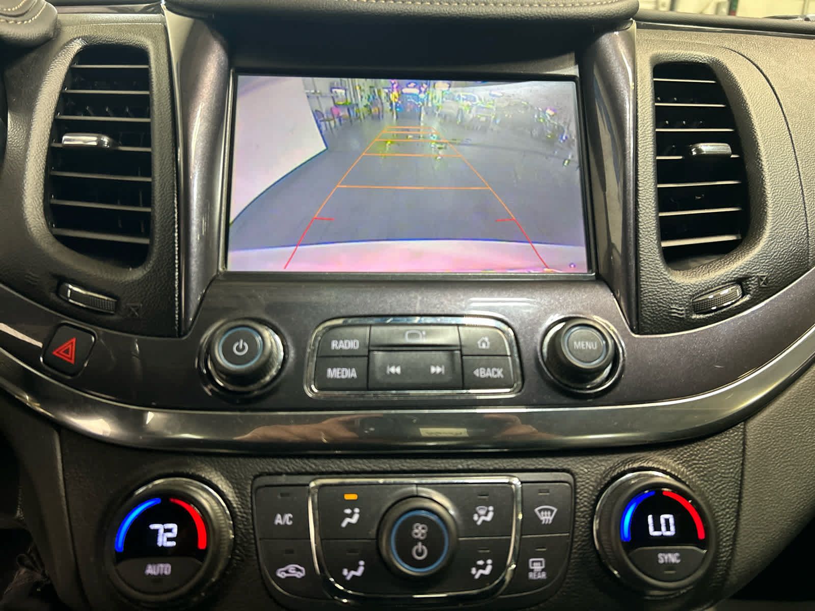 Used 2016 Chevrolet Impala LT w/ Convenience Package FWD image 5