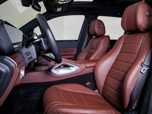 Used 2024 Mercedes-Benz GLS 450 4MATIC image 20